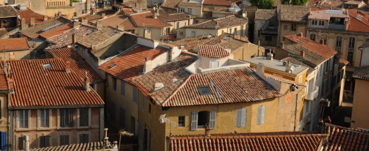 Rénover un appartement dans une ville comme Salon-de-Provence : défis techniques et opportunités en or 13